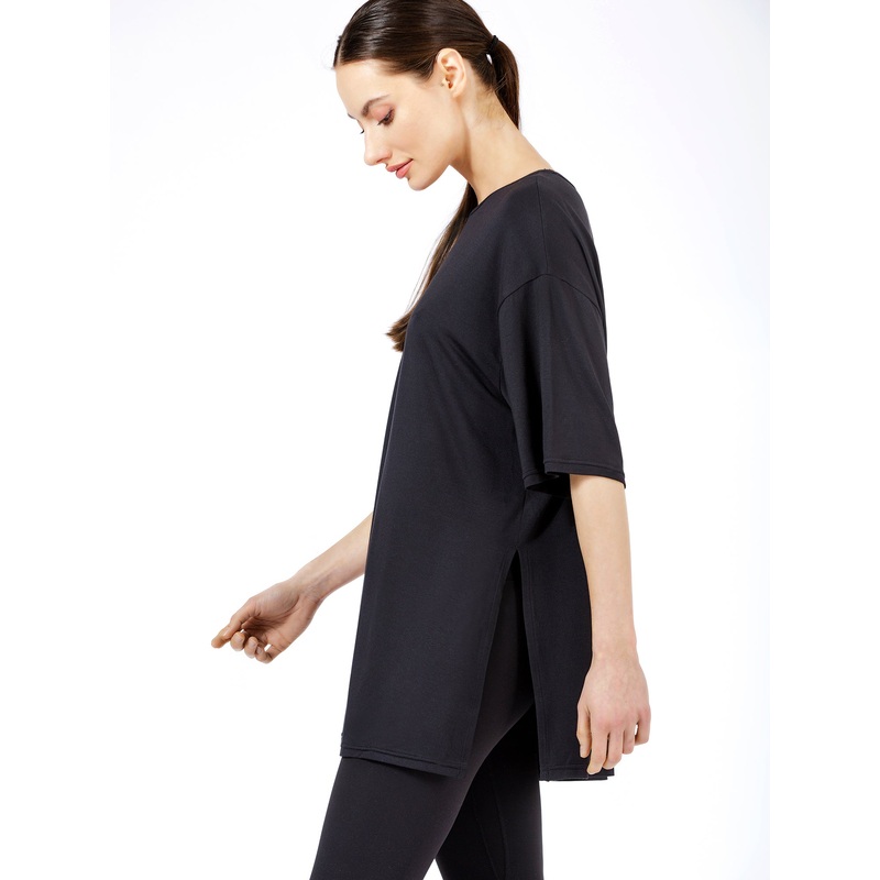 HIGH SPLIT OVERSIZE TEE