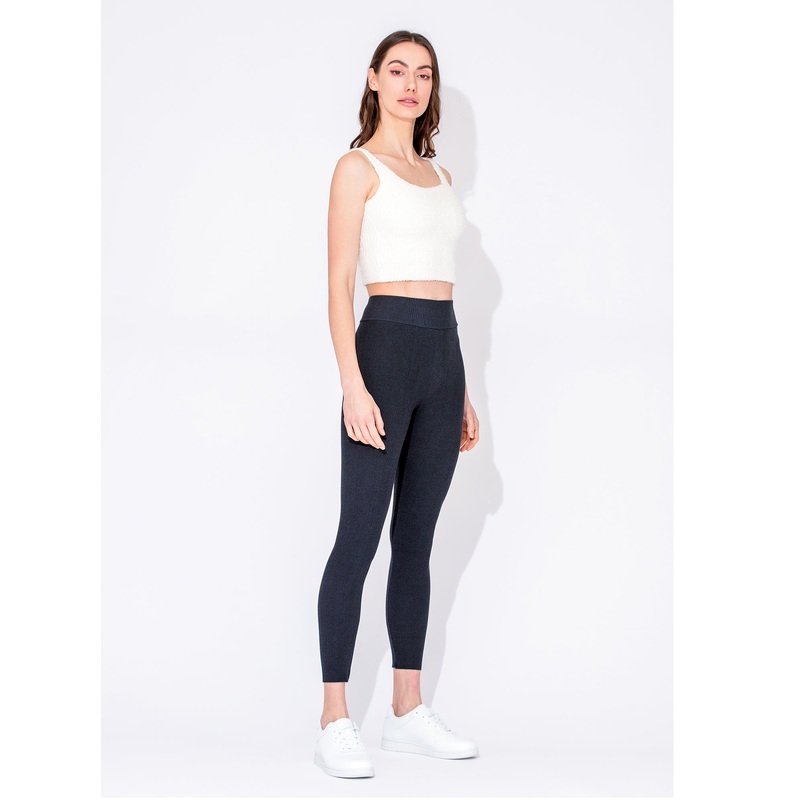 VEGAN CASHMERE SEAMLESS LEGGINGS, BLACK