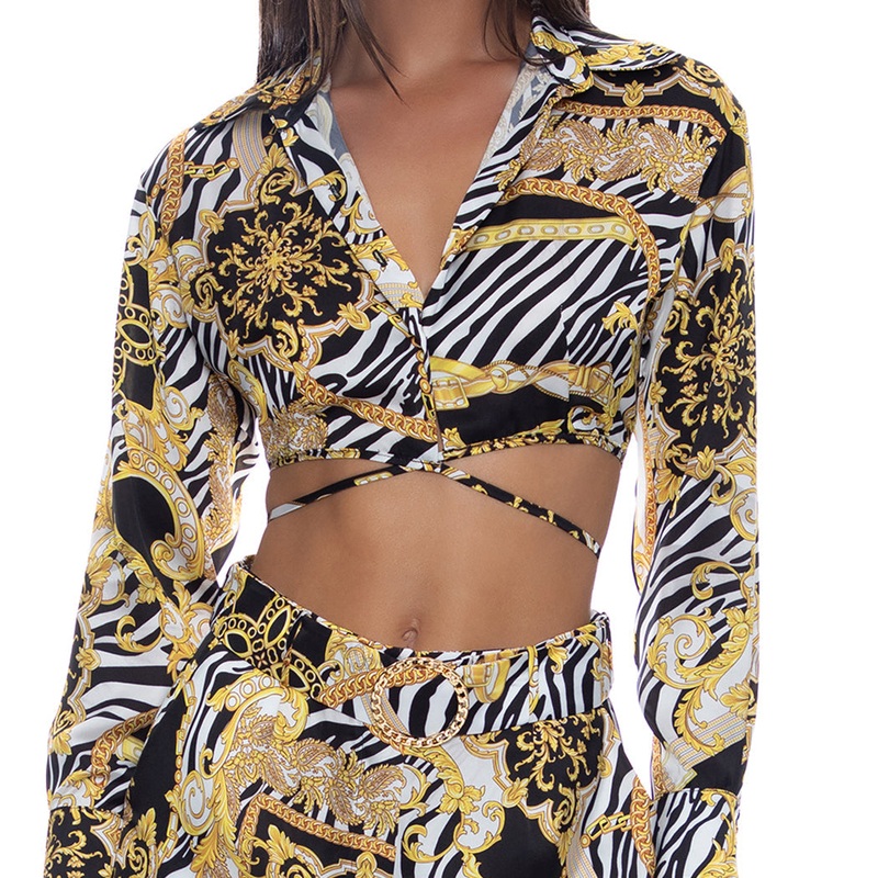GODDESS VIBES – Collared Wrap Crop Top