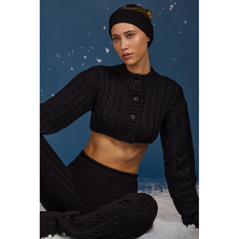 Cable-Knit Cropped Cardigan in Black