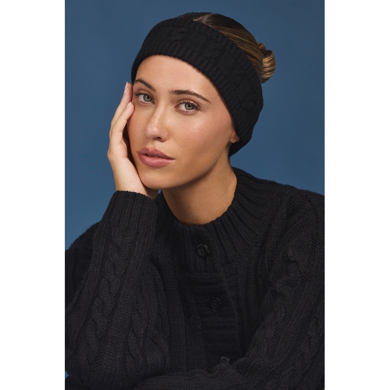Cable-Knit Headband in Black