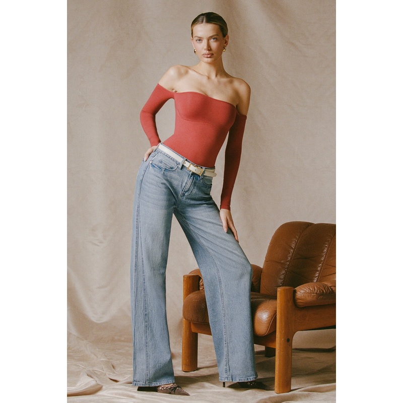 Low-Rise Wide-Leg Jeans in Vintage Wash