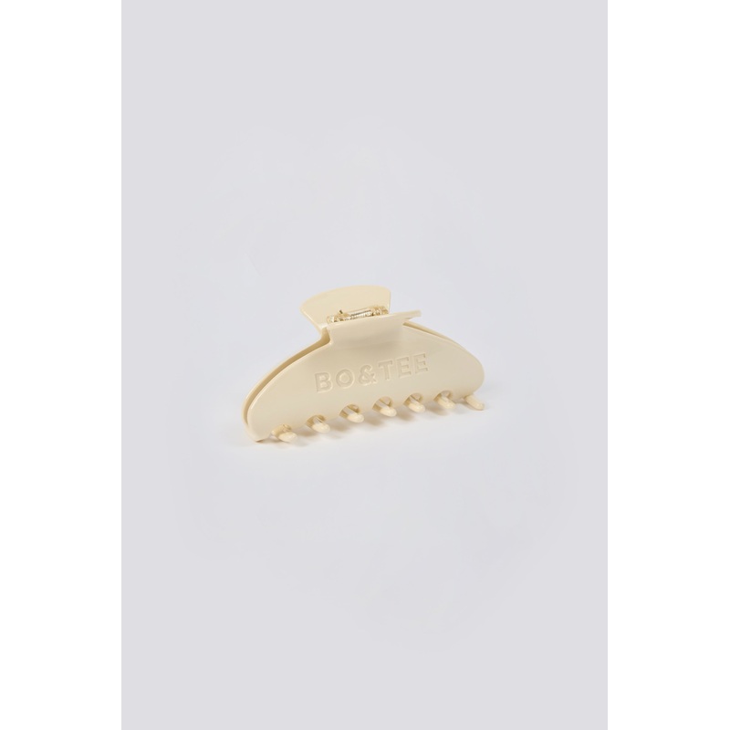 Medium Claw Clip in White