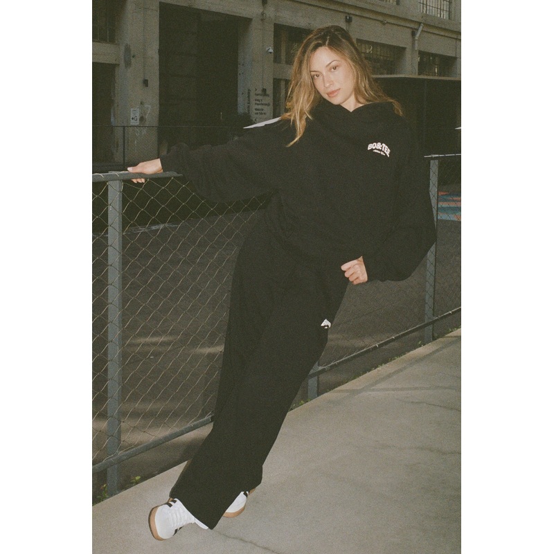Mid-Rise Wide-Leg Joggers in Black