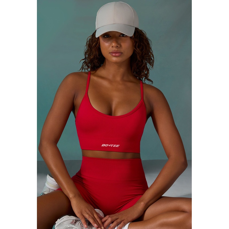 Super Sculpt Scoop Neck Sports Bra in Tango Red