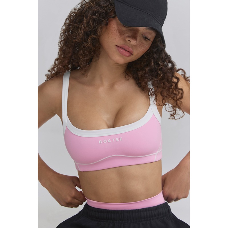 Soft Active Contrast-Trim Sports Bra in Baby Pink