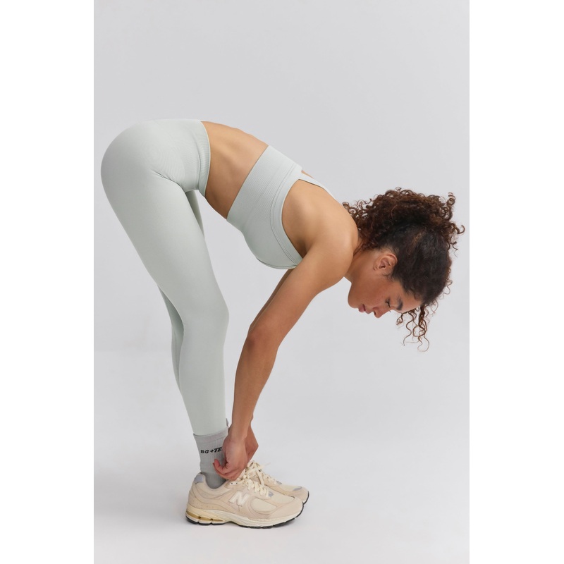 Super Sculpt Seamless Leggings in Fog