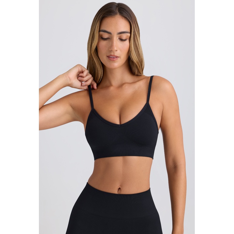 Super Sculpt Seamless Scoop-Back Sports Bra in Black