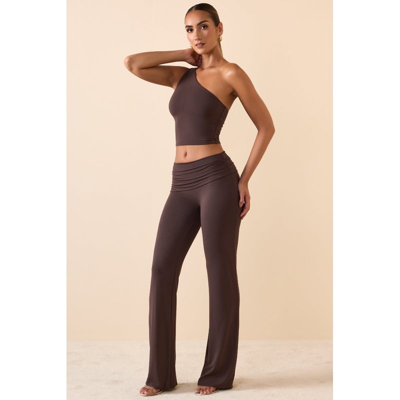 Mid Rise Straight Leg Trousers in Chocolate Brown
